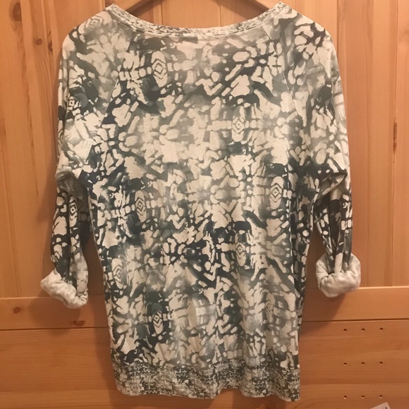 TNA Deep V Neck Relaxed Fit Sweater - Picture 2 of 4